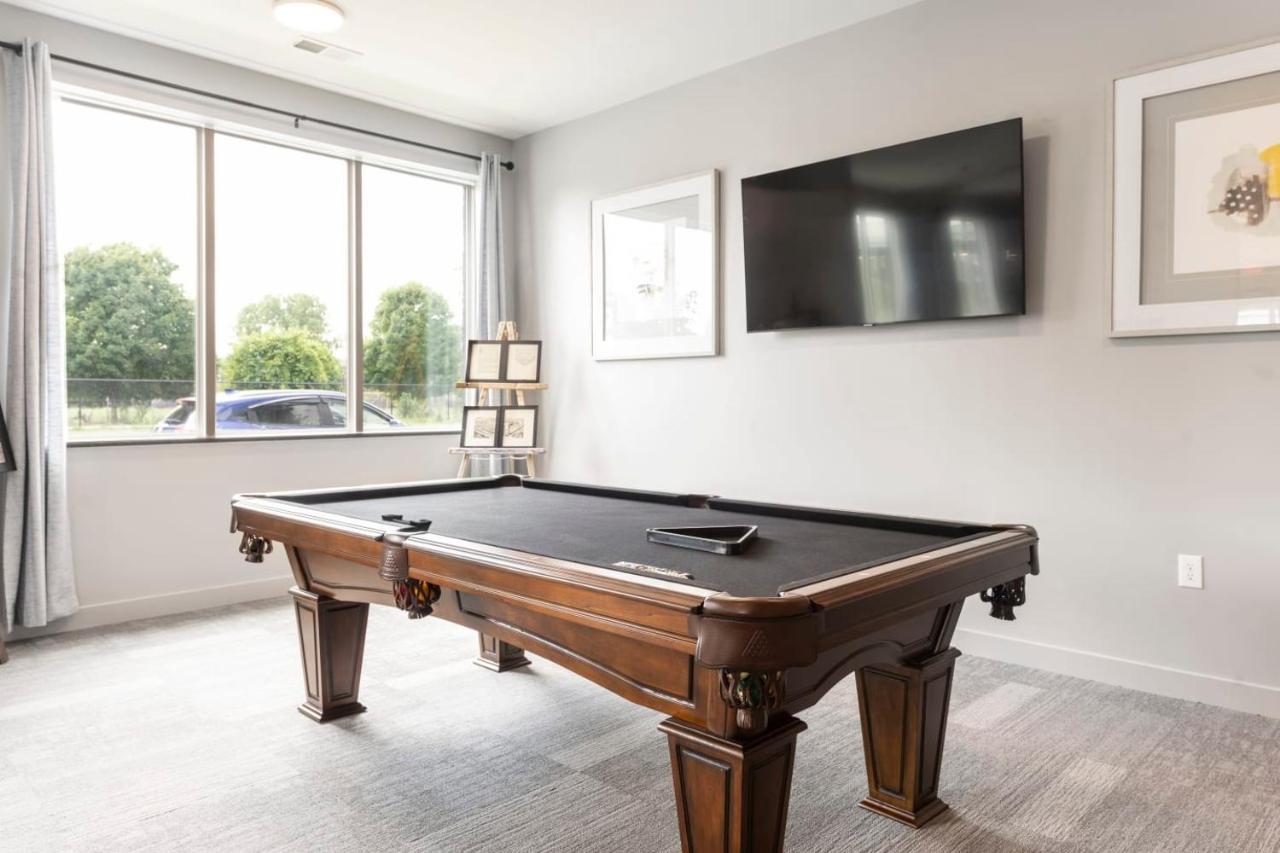 Modern Dwntwn 1 Bdrm Apt Pool Gym Free Parking Indianapolis Exterior foto